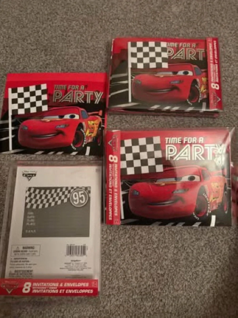 Cars- Lightning McQueen ‘Time for a Party' Invitations (16 Count)